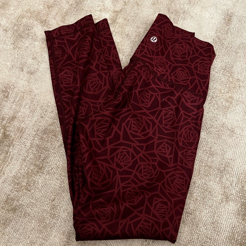 Lululemon 3/4 leggings size 4